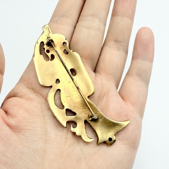 Alva Museum Reproduction Geisha Kabuki Dance Matte Gold Tone Brooch - Picture 2 of 4